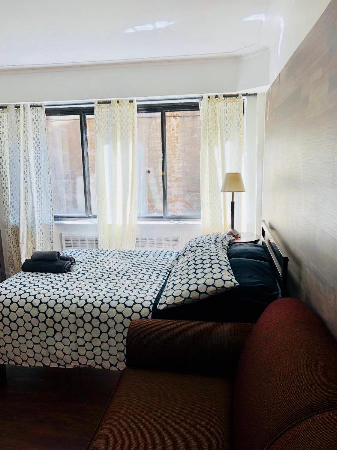 Stylish Montreal Apartment: Comfortable Stay In The Golden Square Mile מראה חיצוני תמונה